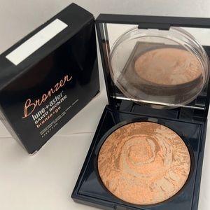 Baked bronzer lune+aster Tarifa. Full size as pictured
